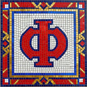 Мозаичный коврик с инициалом Ф в советском стиле