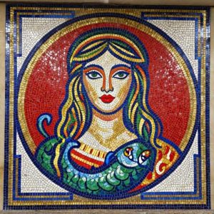 Мифическая мозаика: Портрет медузы-горгоны