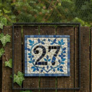 Мозаичный номер дома 27 – Декоративное панно