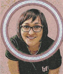 Мозаичный портрет женщины в очках — MELTI