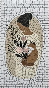 Мозаика «Женщина и лиса» в классическом стиле