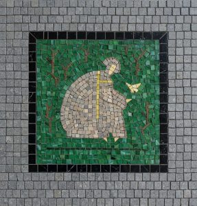 Мозаика «Человек в лесу» — Классический стиль