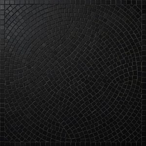 Минималистичная черная мозаика с изгибами