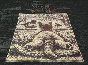 Релаксирующий кот на мозаике
