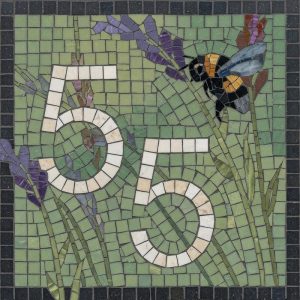 Гармония Природы: Мозаика Число 55 со Шмелем