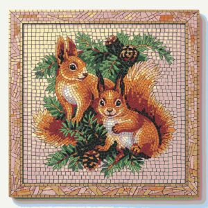 Мозаика «Рыжие белки в сосновом лесу» 40×40 см