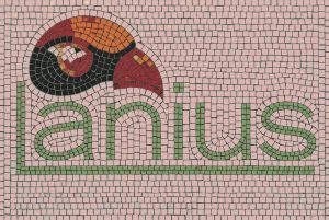 Мозаика «Lanius» — Стилизованное изображение птицы