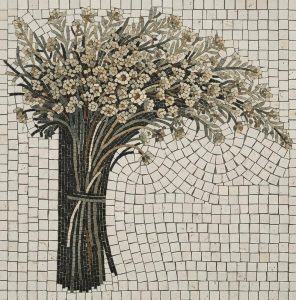 Мозаичный букет цветов в классическом стиле