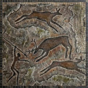 Мозаика «Первобытная охота» в земляных тонах