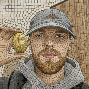 Мозаичный портрет мужчины с пасхальным яйцом