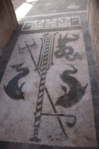 Мозаичный пол в стиле руин Помпеи