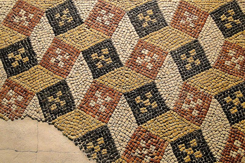 Геометрический мозаичный узор из музея Газы