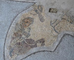 Мозаика с охотничьей сценой VI века из Мертолы