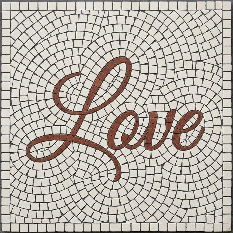 Мозаика “Love” в классическом стиле