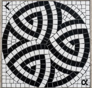 Абстрактная мозаика «Тройная спираль» в ч/б