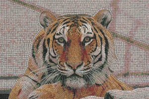 Мозаика «Тигр» — величественный портрет в мелком модуле