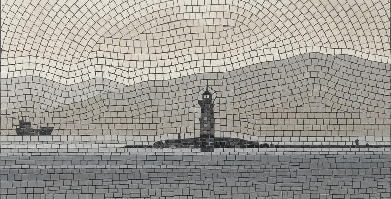 Сереный берег с маяком