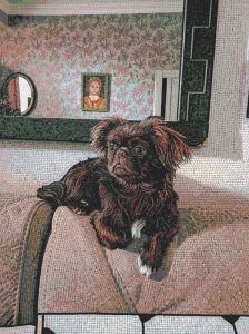 Мозаика «Маленькая собака на диване» — Искусство MELTI