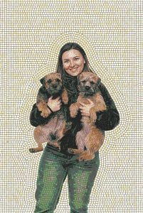 Мозаика «Женщина с собаками» — Портрет в стиле MELTI