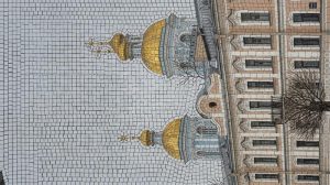 Золотые двери церкви