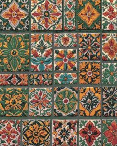 Colorful Floral Mosaic Tile Art – 25×31 cm