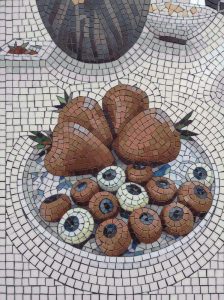 Rustic Strawberry Mosaic Art – 30×40 cm